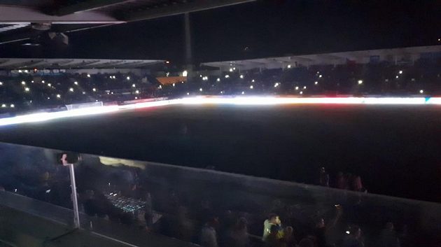 Výpadek elektrického proudu posunul výkop utkání Ligy národů mezi Českem a Ukrajinou v Uherském Hradišti.