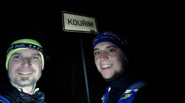 Abychom dosáhli vzdálenosti 100 kilometrů, museli jsme to okouřit ještě přes Kouřim.