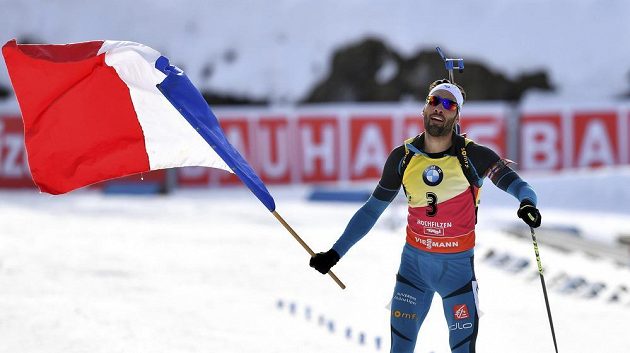 Vítěz stáhacího závodu na mistrovství světa v biatlonu - Francouz Martin Fourcade.