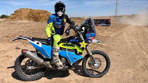 Příprava na Dakar pokračuje. Závodník Libor Podmol bojuje na rallye ve Španělsku.