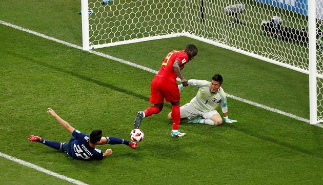 Romelu Lukaku nedokázal zkrotit míč, který se mu v gólové šanci zamotal pod nohy.