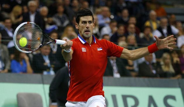 Srbský tenista Novak Djokovič v utkání ve finále Davis Cupu proti Radku Štěpánkovi.