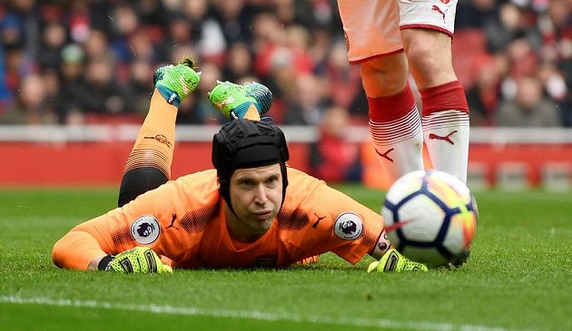 Petr Čech absolvoval jubilejní 100. zápas v dresu Arsenalu v Premier League. A vítězně.