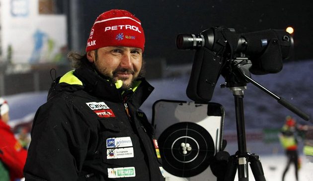Kouč slovinské reprezentace Čech Tomáš Kos během volných tréninků mužů v Novém Městě na Moravě