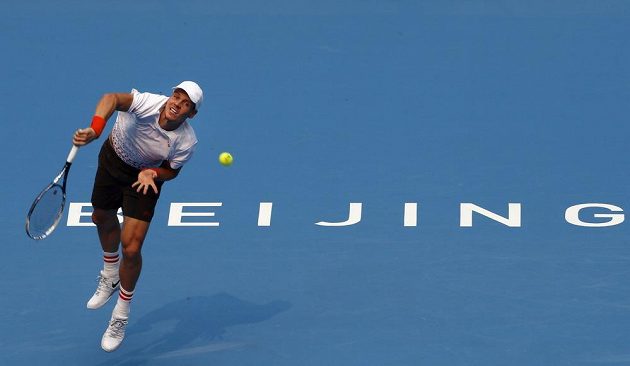 Berdych semifinále v Pekingu kvůli zranění nezvládl. Už v prvním setu utkání s Nadalem vzdal.