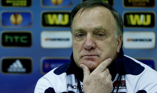 Slavný trenér Dick Advocaat už Evropskou ligu vyhrál, teď v ní vede Alkmaar, s nímž dorazil do Liberce.