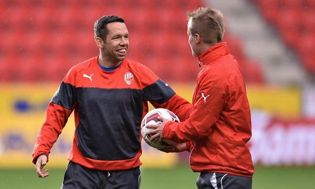Plzeňští fotbalisté Pavel Horváth (vlevo) a David Limberský během tréninku před finále Poháru České pošty.