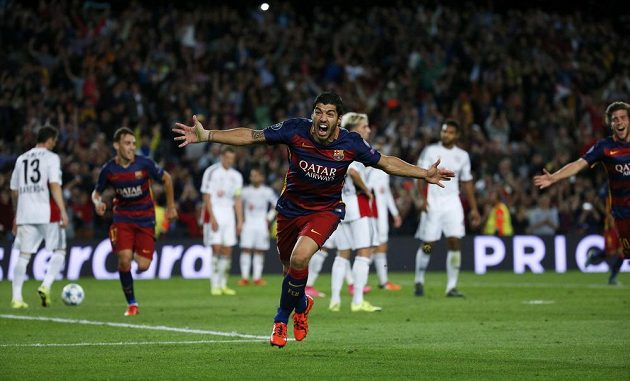 Kanonýr Luis Suárez krásnou střelou do šibenice rozhodl o výhře Barcelony nad Leverkusenem.