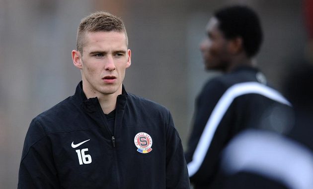 Obránce Sparty Praha Pavel Kadeřábek během tréninku v rámci kondičního soustředění v Třeboni.