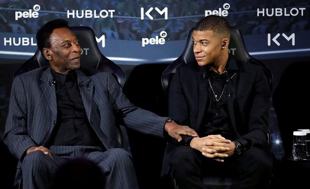 Fotbalový král Pelé se sešel s talentovaným francouzským reprezentantem Kylianem Mbappém.
