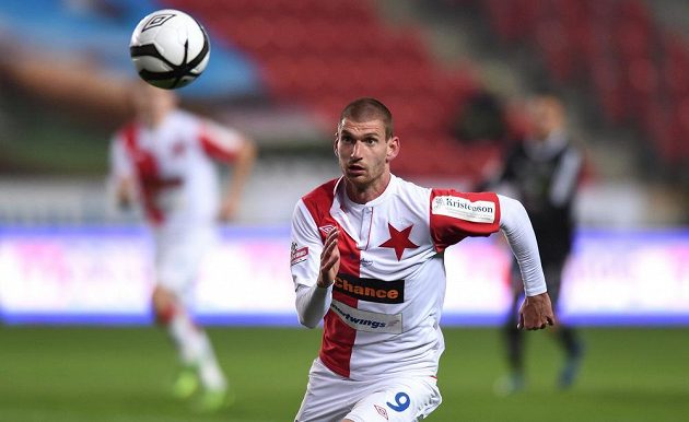 Martin Juhar ze Slavie Praha během utkání 27. kola Gambrinus ligy s Příbramí.