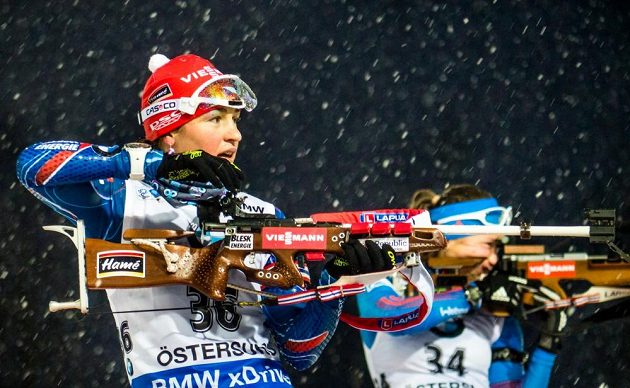 Veronika Vítková udělala ve sprintu dvě chyby na střelnici.