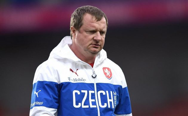 Trenér Pavel Vrba během tréninku české fotbalové reprezentace před přátelským utkáním s USA a utkáním kvalifikace s Nizozemskem.