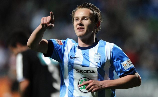 Mladoboleslavský útočník Jan Chramosta se raduje ze vstřelení gólu proti Slavii Praha.