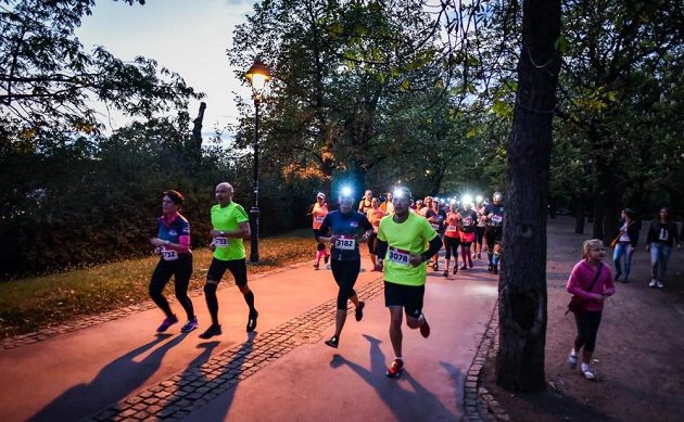 Night Run Praha se v sobotu uskutečnil v centru Prahy na Letné a v Letenských sadech.