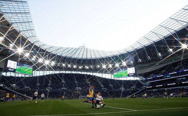 Tottenham Hotspur Stadium během zápasu mezi výběry Tottenhamu a Southamptonu do 18 let.
