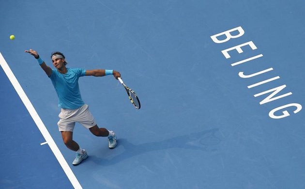 Španěl Nadal se po skreči Berdycha v semifinále pekingského turnaje posunul po více než dvou letech do čela pořadí ATP.