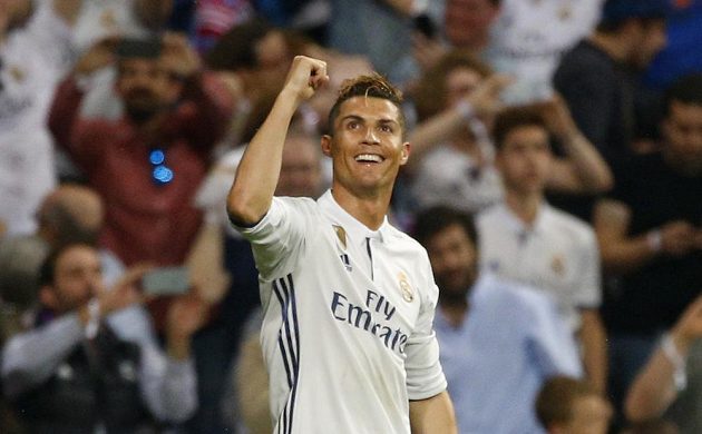 Hrdina Realu Madrid - Cristiano Ronaldo. Portugalec vstřelil hattrick a příblížil Bílý balet finále. Atlético má ještě šanci vše zdramatizovat v odvetě.