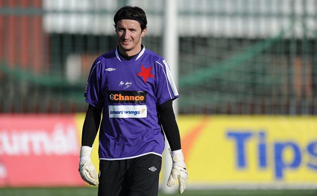Brankář Slavie Praha Kamil Čontofalský během utkání zimní Tipsport ligy s Duklou.