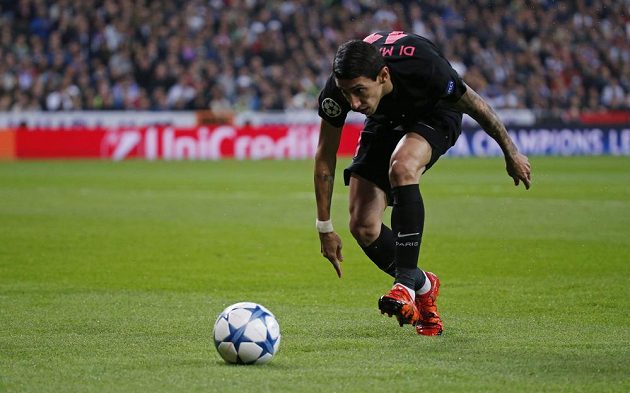 Ángel di María z PSG v úterním utkání Ligy mistrů na Santiago Bernabéu proti domácímu Realu Madrid.