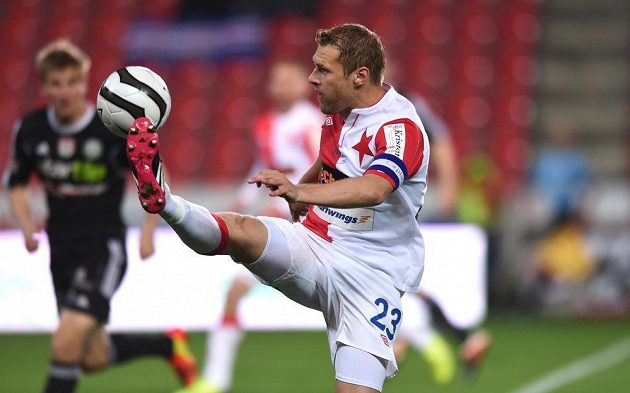 Záložník Slavie Praha Karel Piták během utkání 27. kola Gambrinus ligy proti Příbrami.