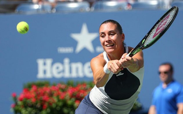 Italka Flavia Pennettaová v utkání s Petrou Kvitovou ve čtvrtfinále US Open.
