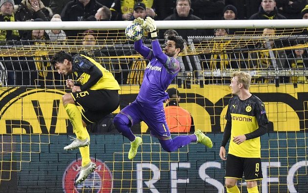 Velký podíl na výhře Dortmundu měl i vynikající brankář domácích Roman Bürki.