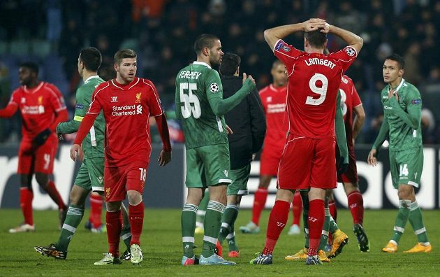 Fotbalisté Liverpoolu přišli o vítězství nad Razgradem až dvě minuty před koncem.