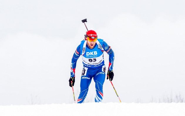 český biatlonista Michal Šlesingr na trati sprintu.