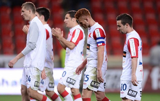 Fotbalisté Slavie Praha Marcel Gecov (kapitán) a Damien Boudjemaa po utkání s Jabloncem.