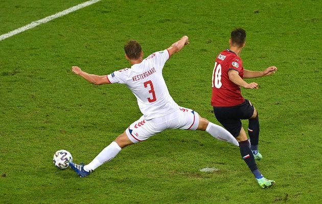 Bomber Patrik Schick scores a goal for Denmark in the EURO quarterfinals.