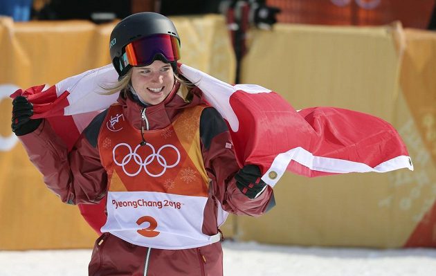 Kanadská akrobatická lyžařka Cassie Sharpeová se stala olympijskou vítězkou v U-rampě.
