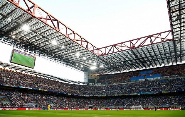 Slavné San Siro, na kterém Slavia vstoupila do Ligy mistrů zápasem s Interem Milán