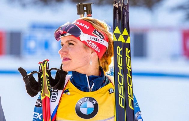 Gabriela Soukalová v cíli stíhačky v Pokljuce.