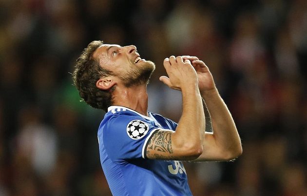 Fotbalista Juventusu Claudio Marchisio reaguje po zahozené šanci proti Monaku.