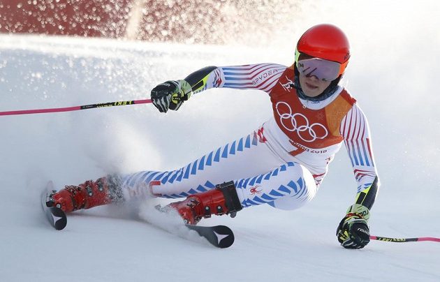 Američanka Mikaela Shiffrinová je zatím v obřím slalomu druhá a potvrzuje, že patří mezi aspirantky na medaili.