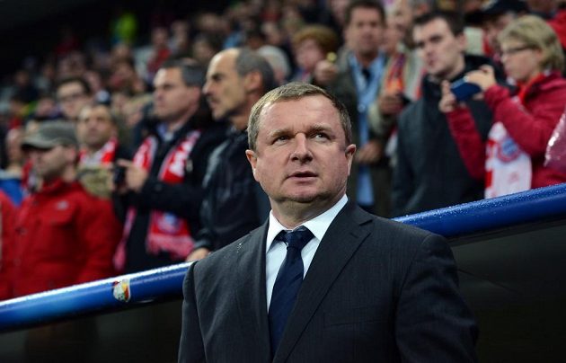 Trenér Plzně Pavel Vrba během utkání základní skupiny Ligy mistrů s Bayernem Mnichov.