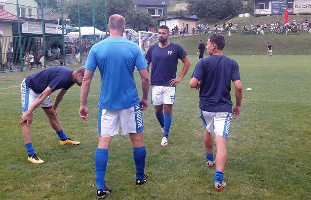 Legendární fotbalový útočník Milan Baroš je zpátky ve hře. Profesionální kariéru v Baníku Ostrava sice ukončil, zahrál si ale I.A třídu Zlínského kraje za rodné Vigantice.