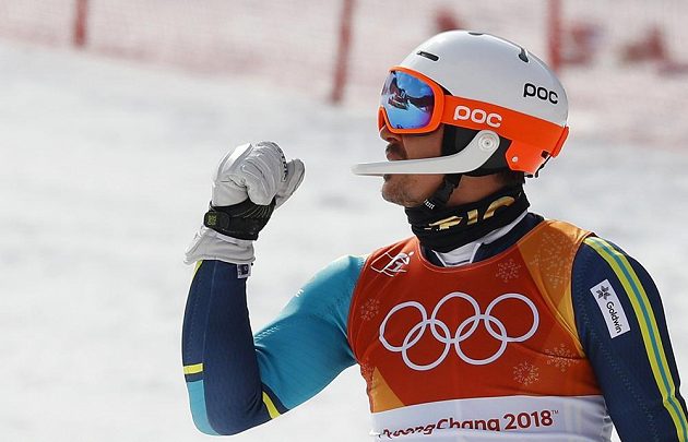 Švéd André Myhrer využil zaváhání největších favoritů a vyhrál olympijský závod ve slalomu.