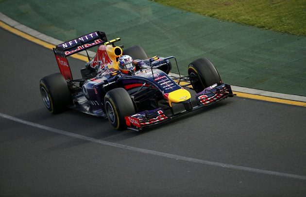 Australan Daniel Ricciardo si dojel před domácím publikem a při premiéře ve stáji Red Bull pro vynikající druhé místo.