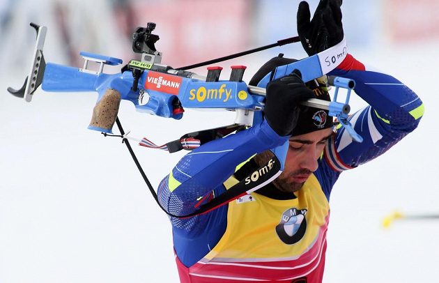 Francouzský biatlonista Martin Fourcade během čtvrtečního sprintu v kanadském Canmore.