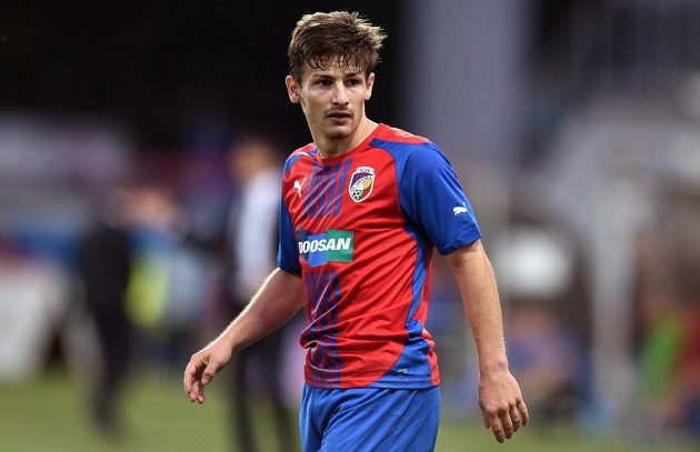 Plzeňský záložník Václav Pilař během utkání 3. předkola Evropské ligy s Ploještí.