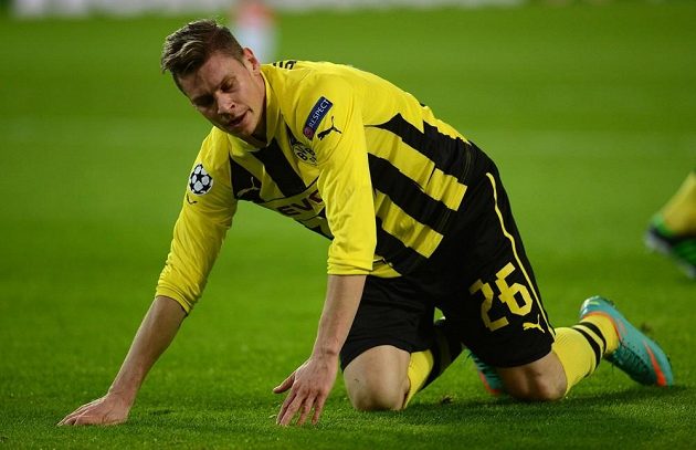 LUKASZ PISZCZEK - Další polská akvizice a další opora Dortmundu, která si musí nechat zajít chuť na start v Brazílii. Pravý obránce, jehož cena na přestupové burze činí 16 miliónů eur, Polsku k postupu nepomohl.