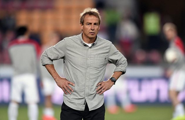 Německý trenér USA Jürgen Klinsmann během přátelského utkání s Českou republikou na Letné.