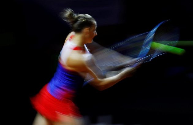 Bekhend Karolíny Plíškové proti Němce Angelique Kerberové ve fedcupovém semifinále.