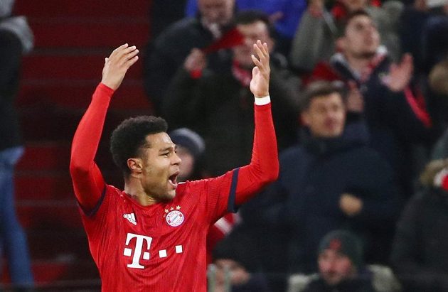 Bayern Mnichov vyrovnal bitvu Ligy mistrů s Liverpoolem díky vlastnímu gólu. U akce byl i mnichovský Serge Gnabry a slavil tak, jako by se sám trefil.