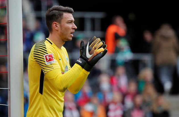 Fotbalisté Brém s českým gólmanem Jiřím Pavlenkou v brance potřetí z posledních čtyř utkání uhráli bezbrankovou remízu, tentokrát s Kolínem nad Rýnem.