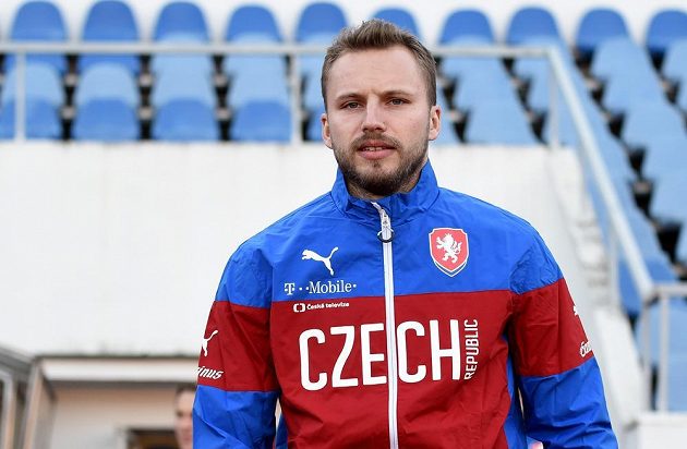 Obránce Michal Kadlec na tréninku české fotbalové reprezentace před kvalifikačním utkáním s Lotyšskem.