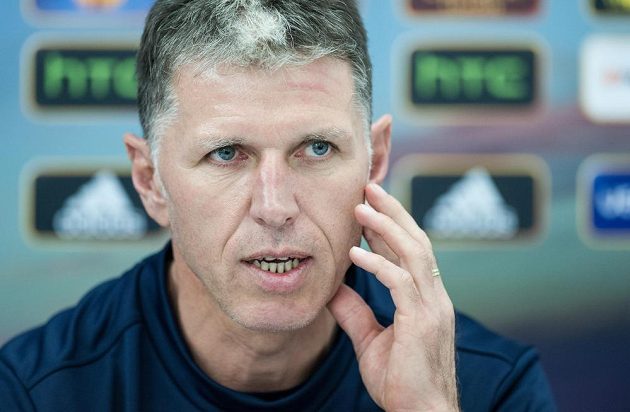 Trenér Slovanu Liberec Jaroslav Šilhavý na tiskové konferenci před zápasem se Sevillou.