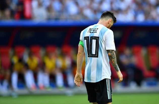 Messiho generace v tichosti odchází. Argentinský tisk má po vyřazení fotbalistů z MS v Rusku jasno, fanoušci pláčou.